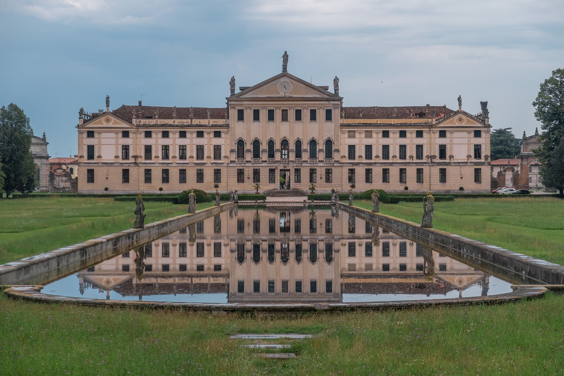 Castle 4357475